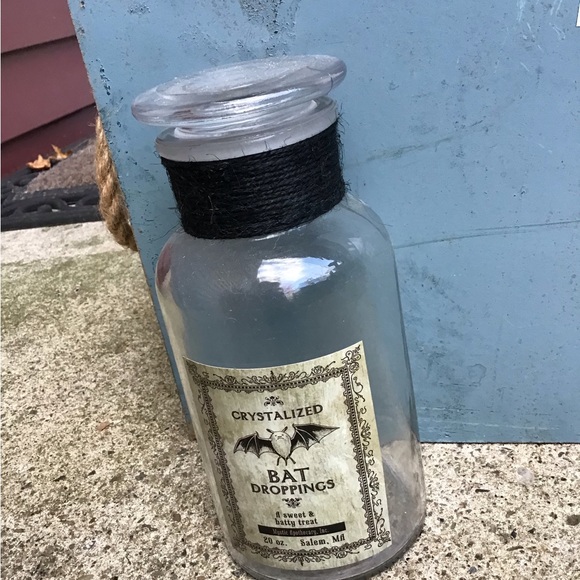 New Vintage Rare Exclusive Halloween Display Six Bottles in Set. - Picture 6 of 8